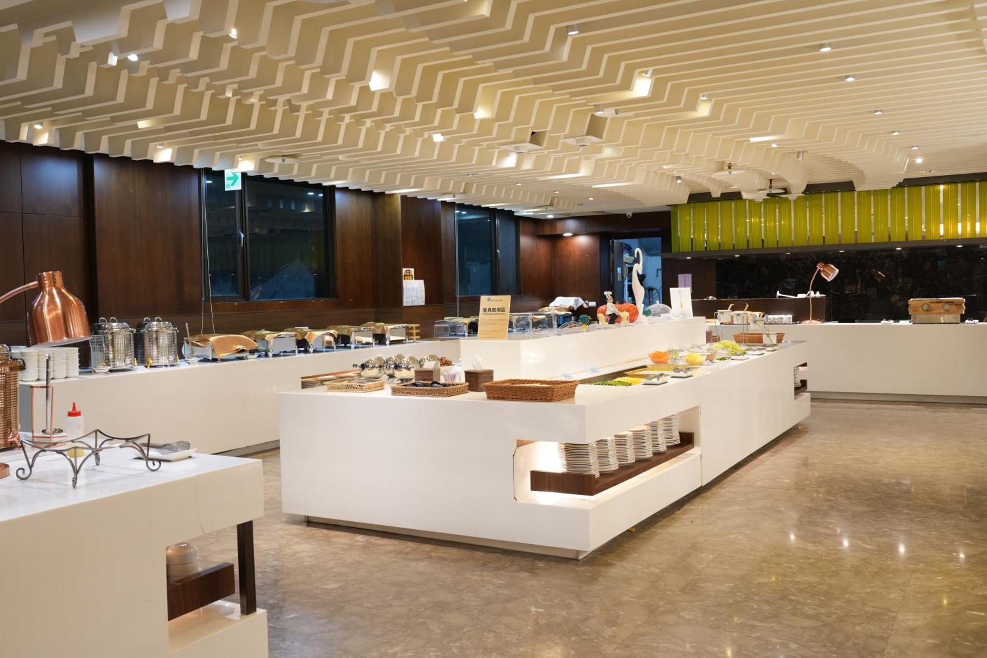 Hiyeshotel勤天商旅-花蓮館 Hualien City Exterior foto