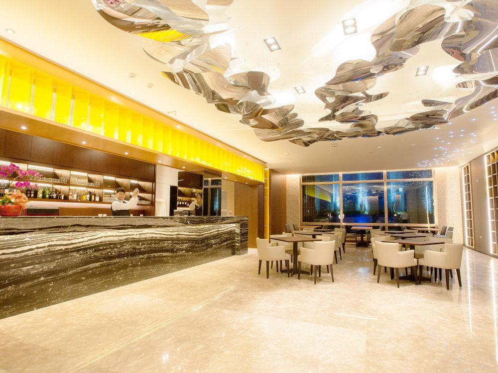 Hiyeshotel勤天商旅-花蓮館 Hualien City Exterior foto